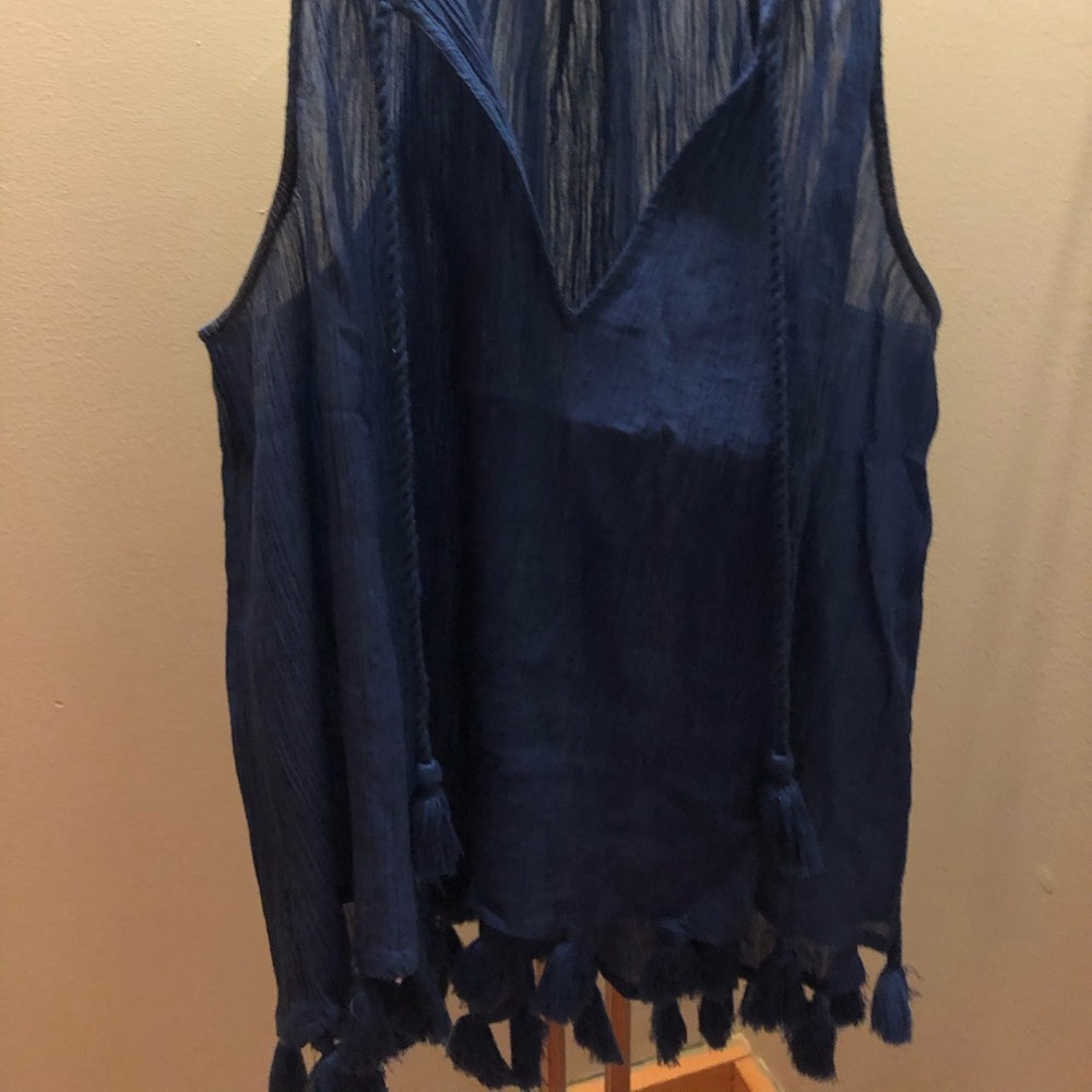 EUC Lilly Pulitzer Roxi Top in Blue Crush